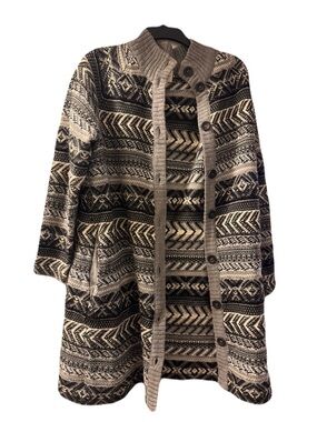Cozy Patterned Knit Cardigan Sweater - Black & Cream